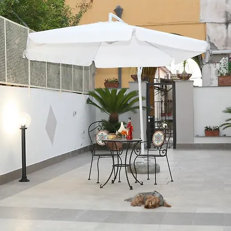 Titus & Caius Apartment Ercolano